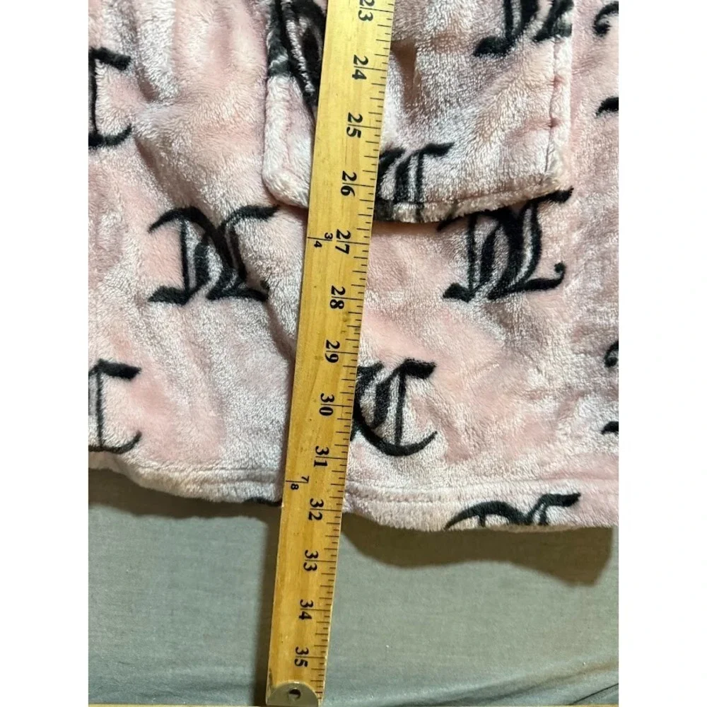 Juicy Couture Bubblegum Robe Womens S/M Pink Luxe Plush Black All Over‎ Logo .